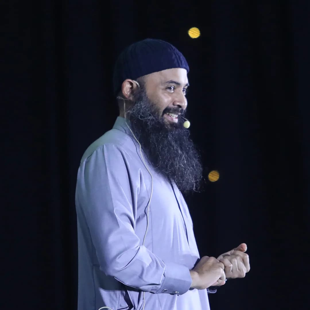 Foto Ustadz DR. Syafiq Riza Basalamah